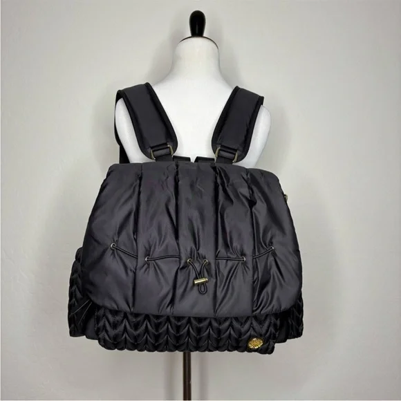 HAPP Levy Elegant Black Gold Trim Quilted Baby Shoulder Bag convertible Backpack - Picture 3 of 16